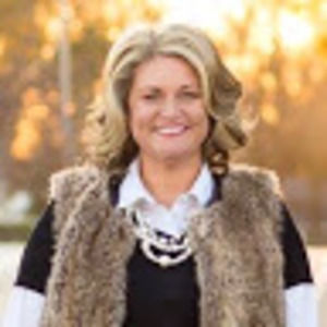 Meet your Posher, Cortney